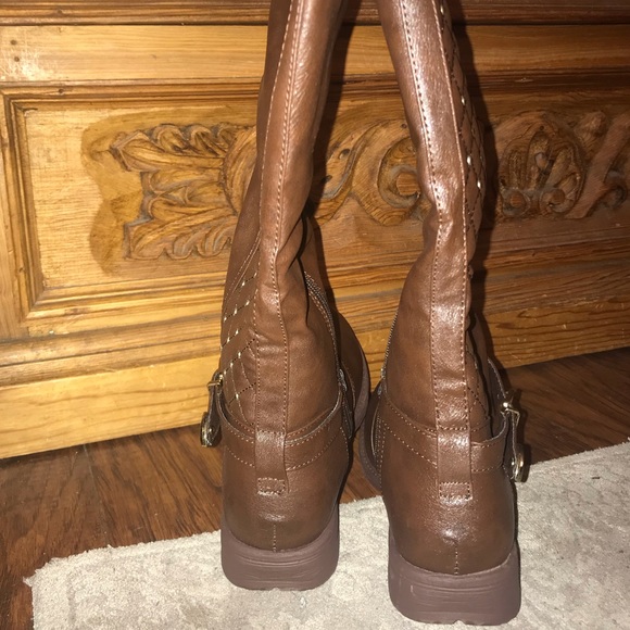 💰SOLD-NEW Anthropologie studded quilted riding boots - Picture 4 of 5